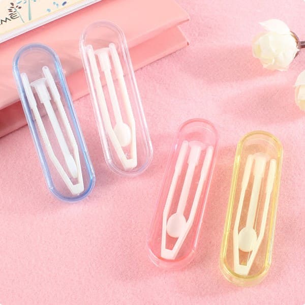 Contact lens plastic clip set